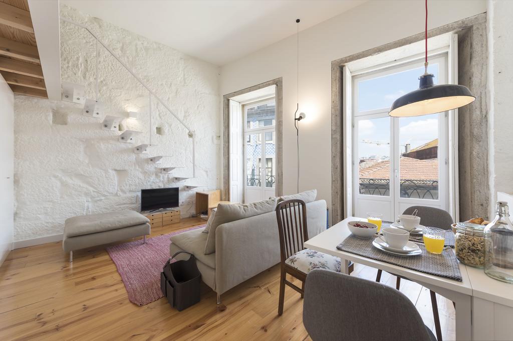 Lovelystay - Cativo Mezzanine Studio Porto Buitenkant foto