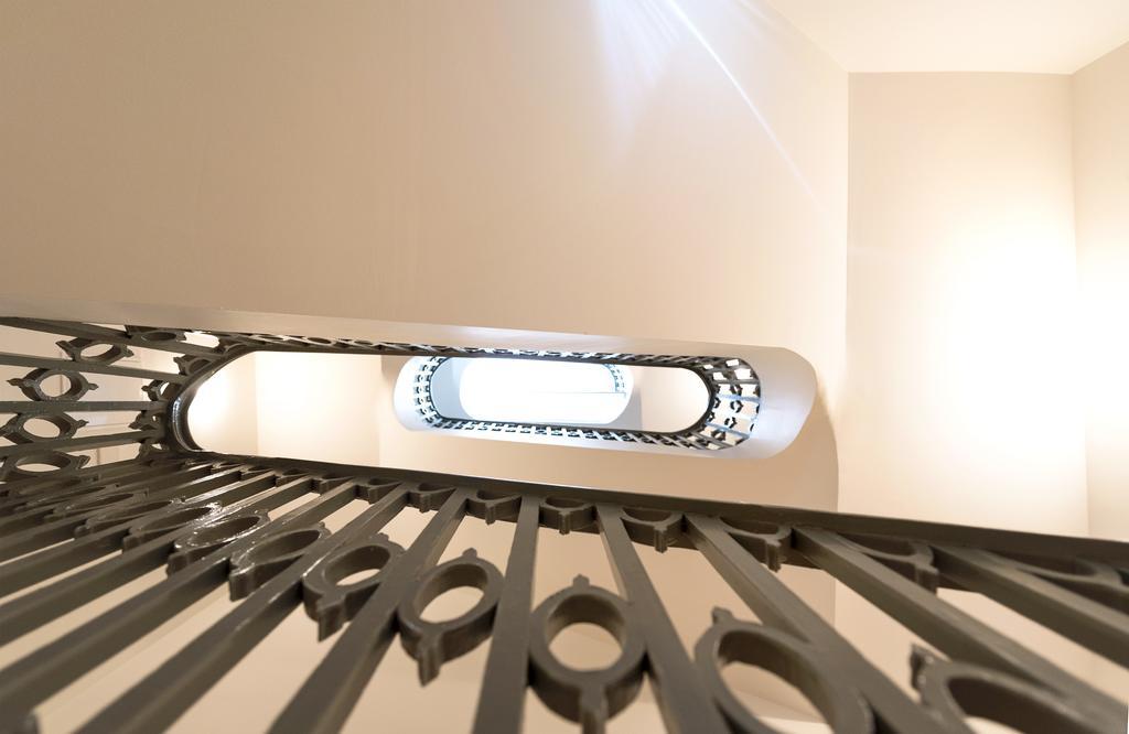 Lovelystay - Cativo Mezzanine Studio Porto Buitenkant foto